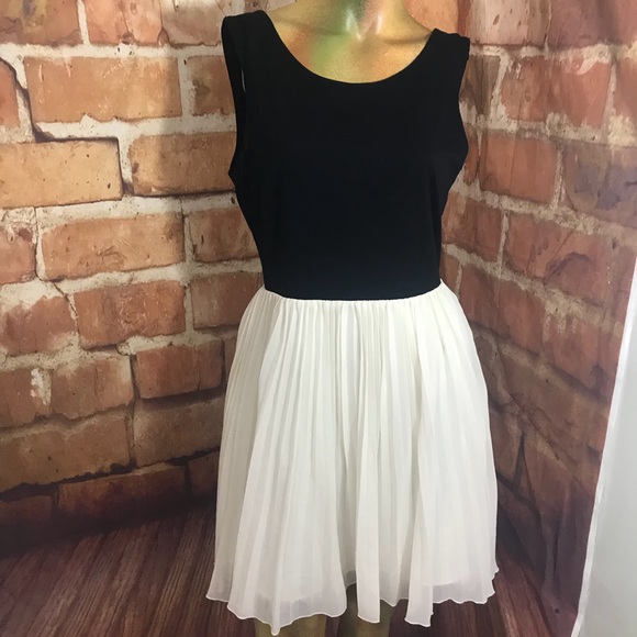 CUTE Summer Party Dress size 6 - Picture 2 of 6